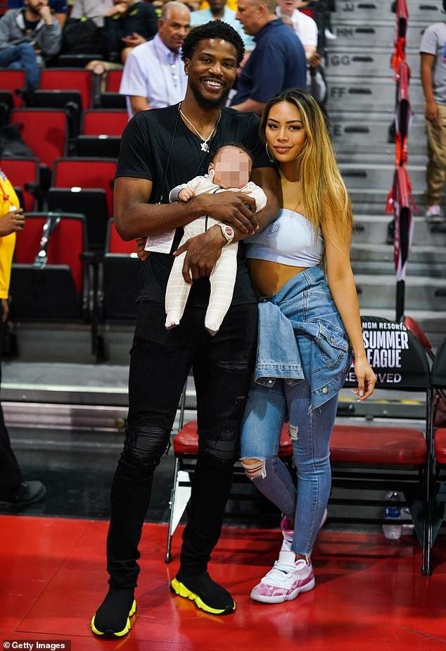 篮球迷的购物指南，NBA官方篮球价格揭秘