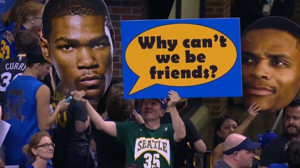 今晚熬夜看球？NBA掘金vs勇士视频直播全攻略，老球迷的真心话