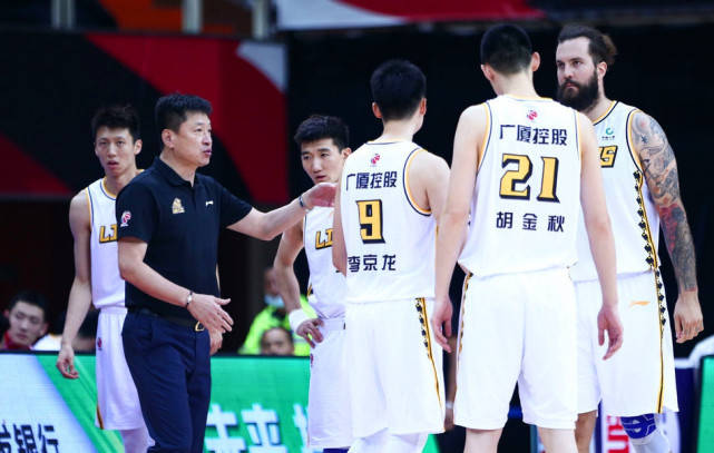 CBA浙江vs青岛直播视频，今晚这场球不看真亏了！